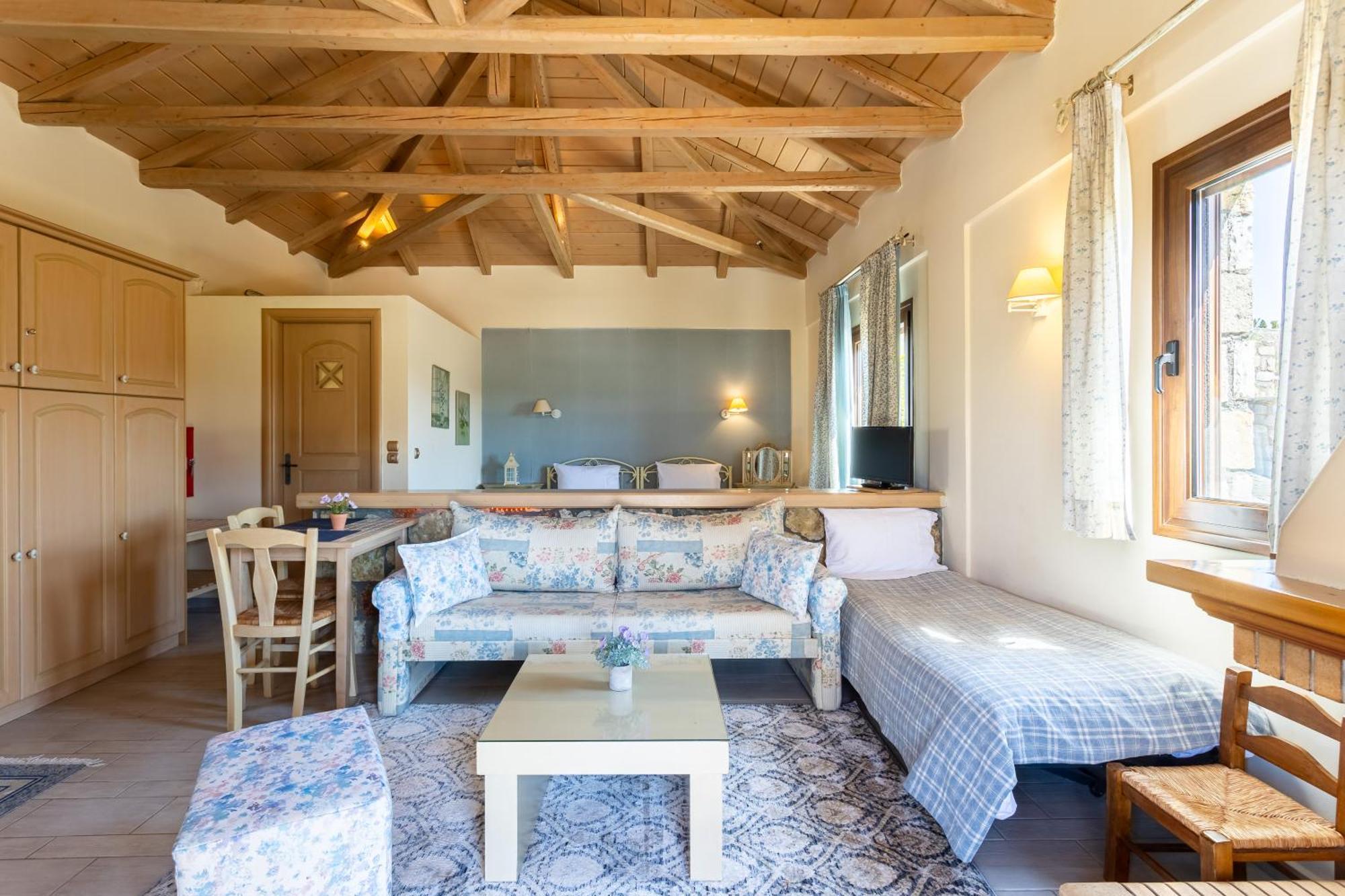 Pleiades Studios All Season Gems - Korinthos Stone Retreats Kalianoi Экстерьер фото